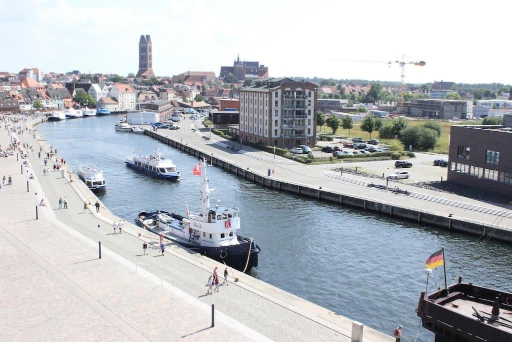 Ohlerich Speicher - Schlafen Im Hafen Wißmar Eksteriør billede